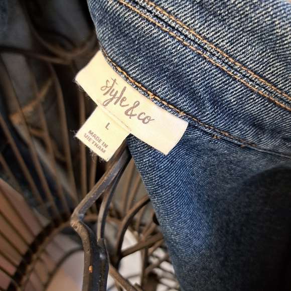 Denim jacket - Picture 2 of 2